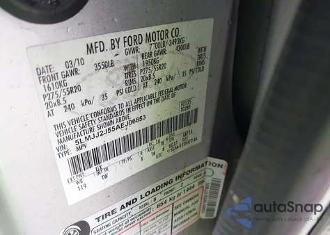 2010 Lincoln Navigator z USA, uszkodzony, nr VIN 5LMJJ2J55AEJ06853